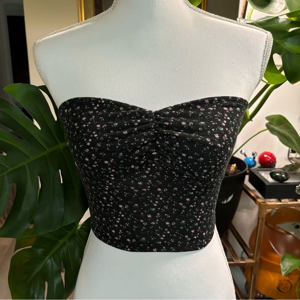 Strapless floral women crop top